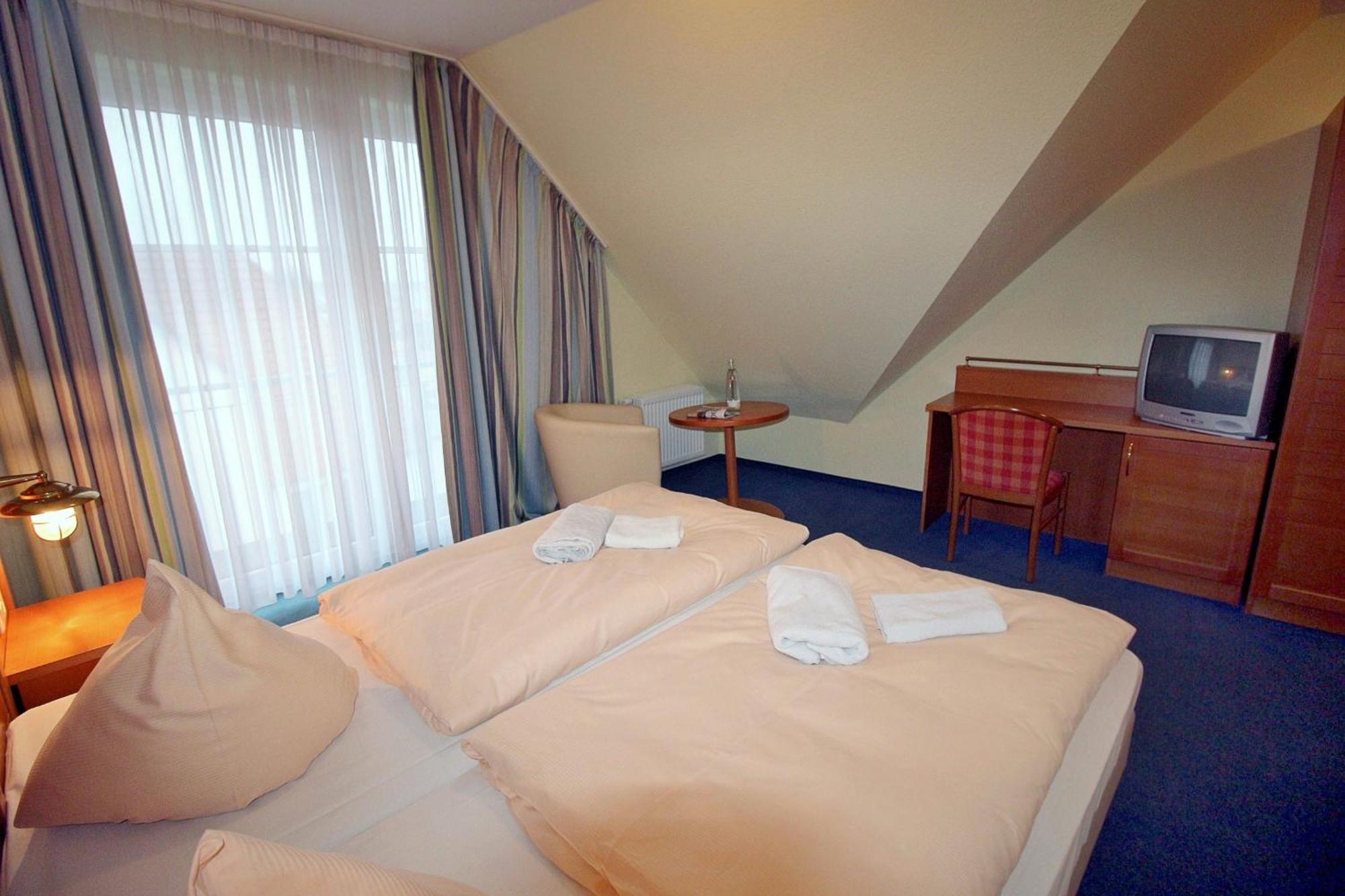 Hotel Haus Weida Breege Exterior foto
