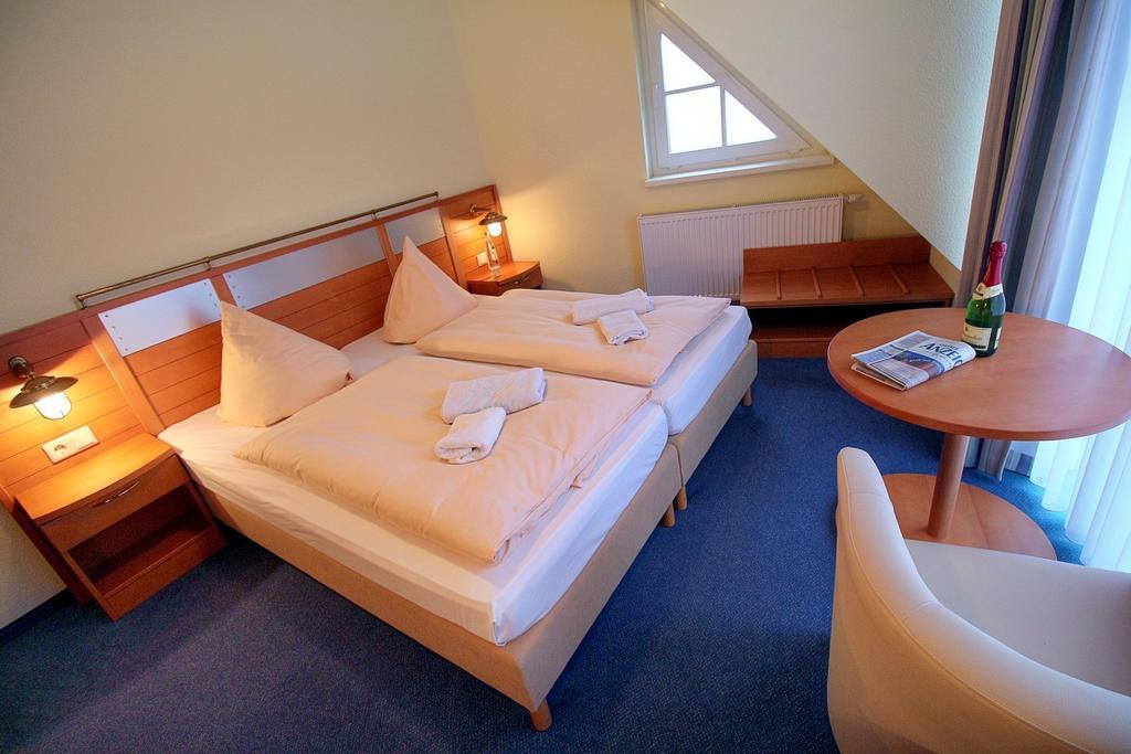 Hotel Haus Weida Breege Habitación foto