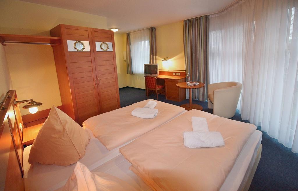 Hotel Haus Weida Breege Habitación foto