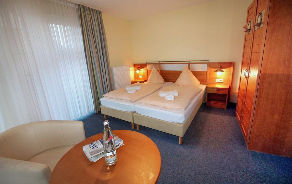 Hotel Haus Weida Breege Habitación foto