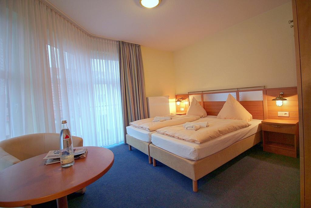 Hotel Haus Weida Breege Habitación foto